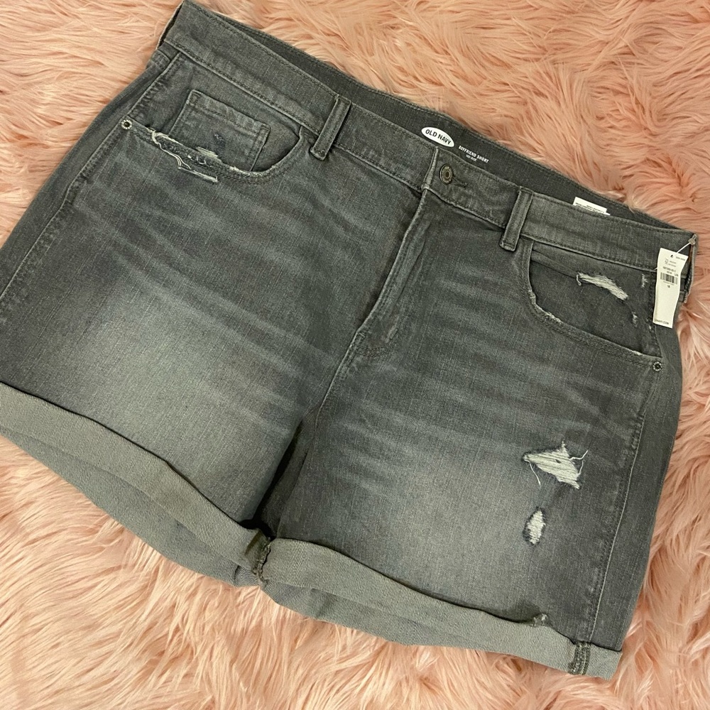 Boyfriend Short Old Navy 16 NWT